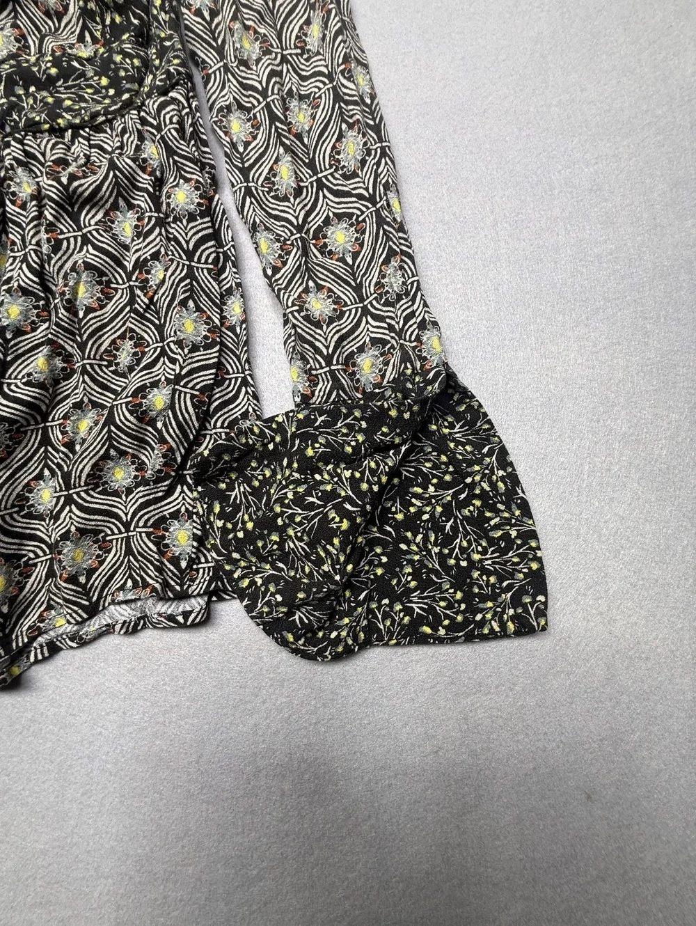 Free People Bohemian Long Sleeve Top Women's M Black Pattern